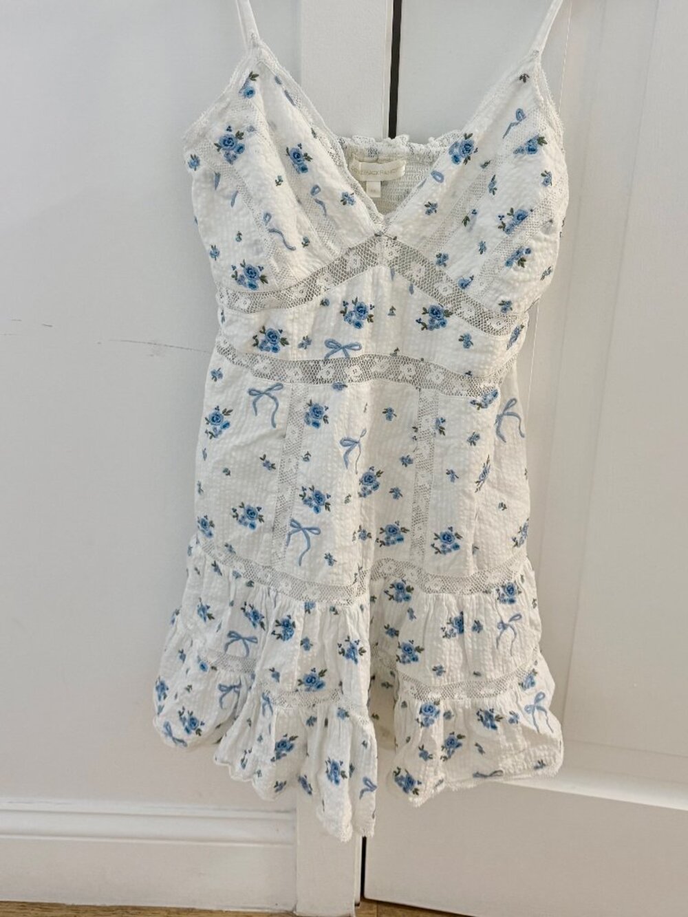 Love Schack Fancy Solbina Dress